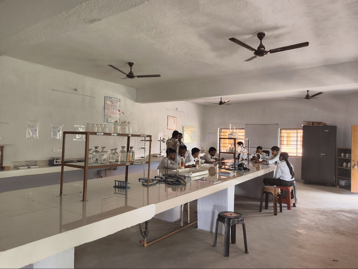 HGEA College of Pharmacy Bokaro Labs photo 56